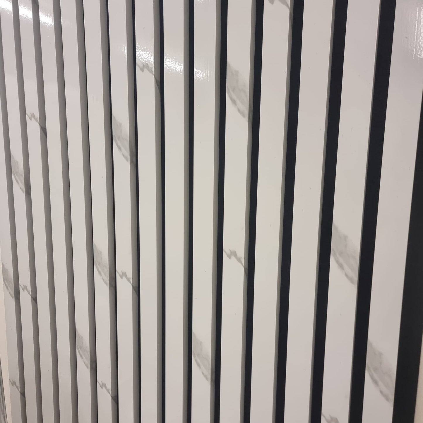 Acoustic Slatted Wall Panel - White Marble 2.4m x 0.6m (4 Pieces)
