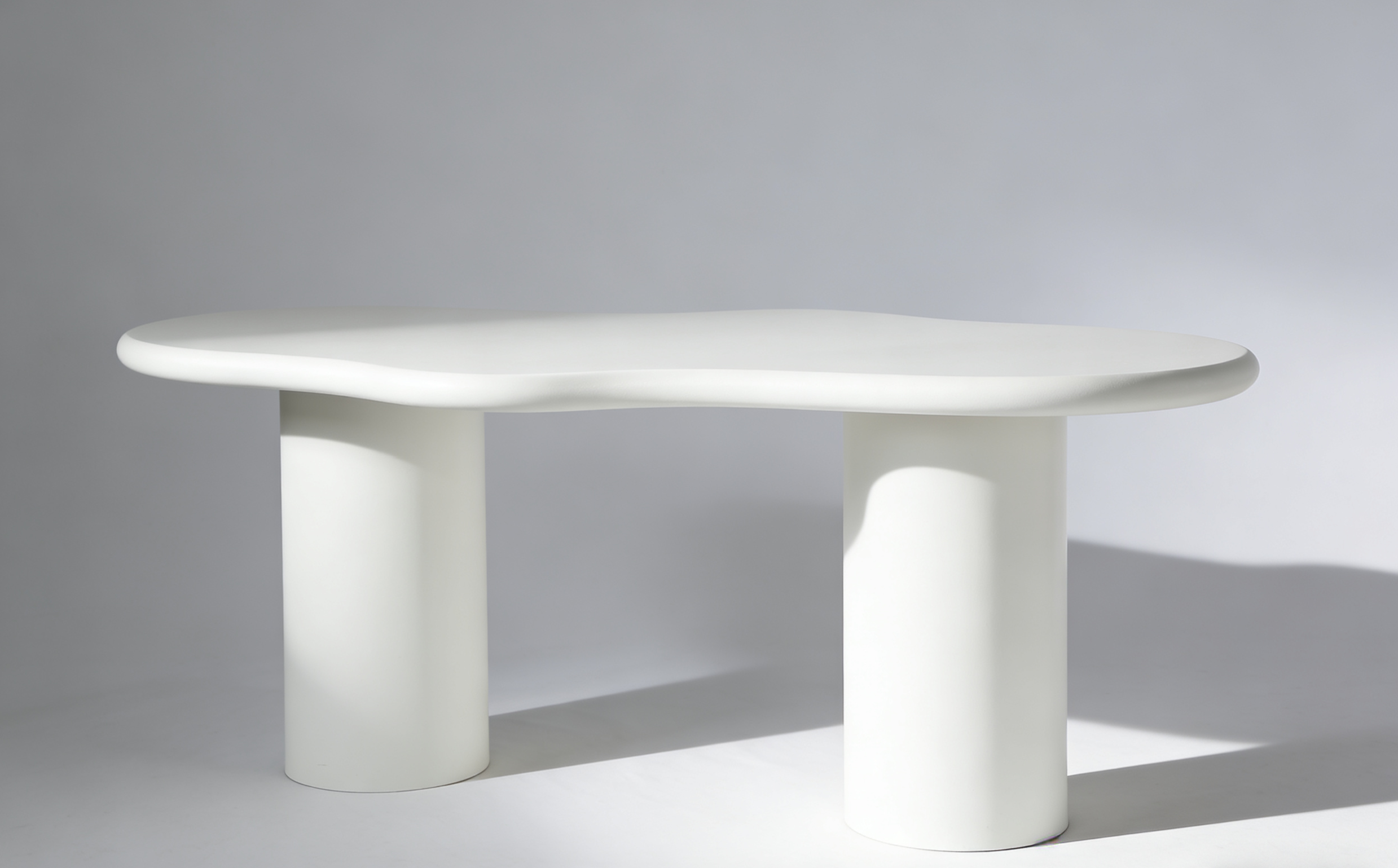 Valillian 2M White Table