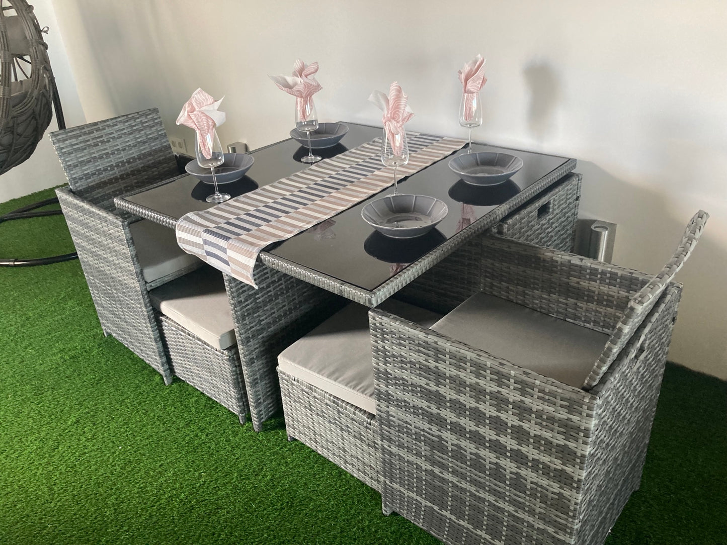 San Fernando - Rattan Cube set 4 Chairs 4 stools. Glass Tempered Table All cushions